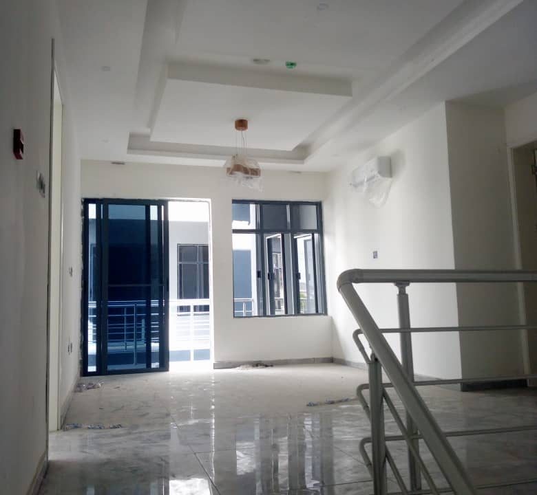 WhatsApp Image 2025-02-19 at 00.45.57