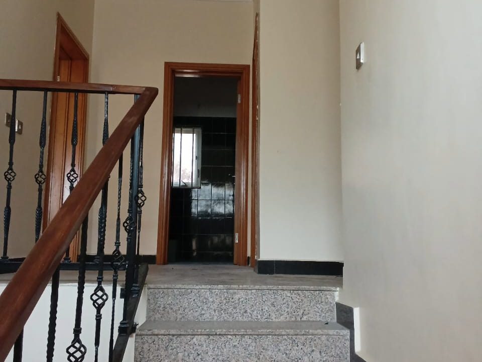 WhatsApp Image 2025-03-11 at 21.05.56 (5)