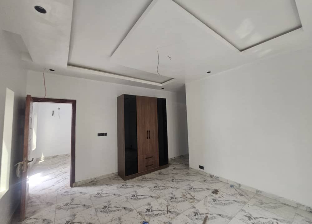 WhatsApp Image 2025-03-16 at 23.33.27 (3)