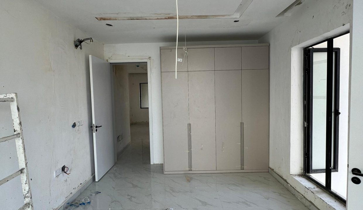 WhatsApp Image 2025-03-16 at 23.33.46 (1)