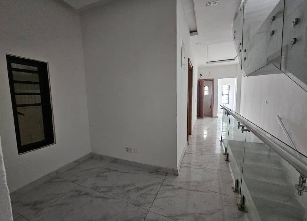 WhatsApp Image 2025-03-18 at 00.44.24