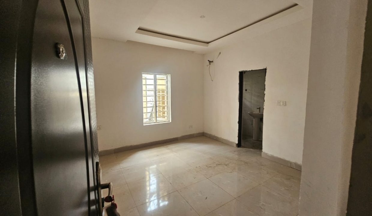 WhatsApp Image 2025-05-01 at 08.05.12
