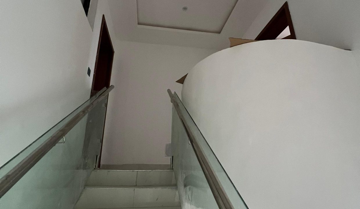 WhatsApp Image 2025-06-18 at 00.17.40 (4)