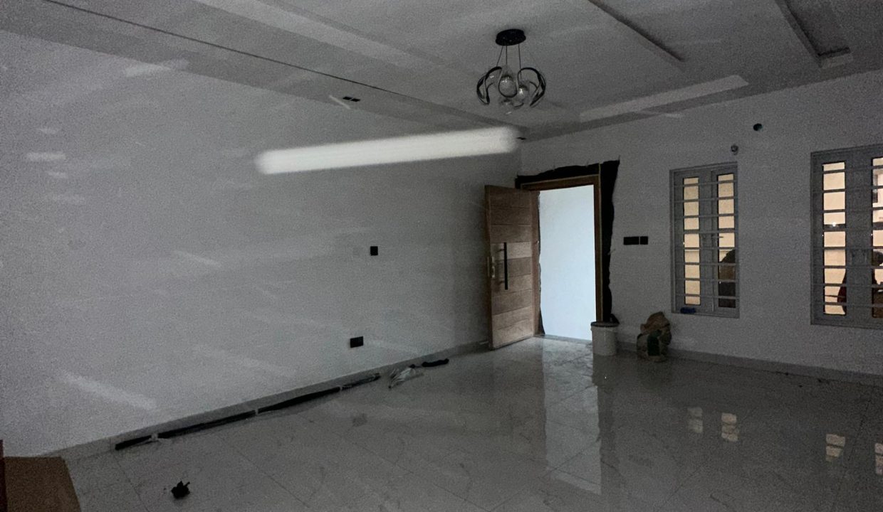 WhatsApp Image 2025-09-18 at 22.27.22