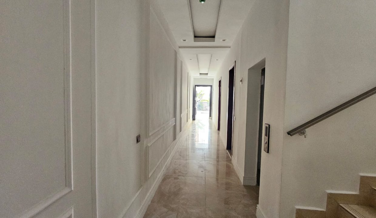 WhatsApp Image 2025-10-15 at 22.46.50 (1)