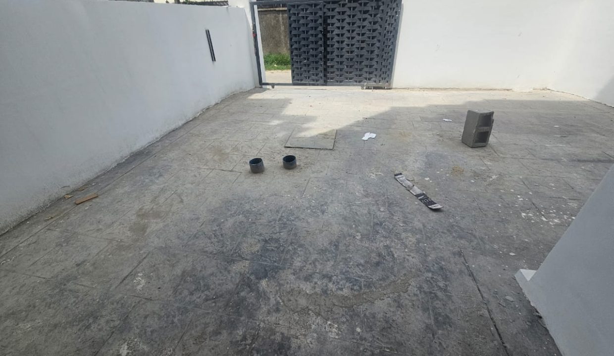 WhatsApp Image 2025-10-17 at 22.29.19 (2)