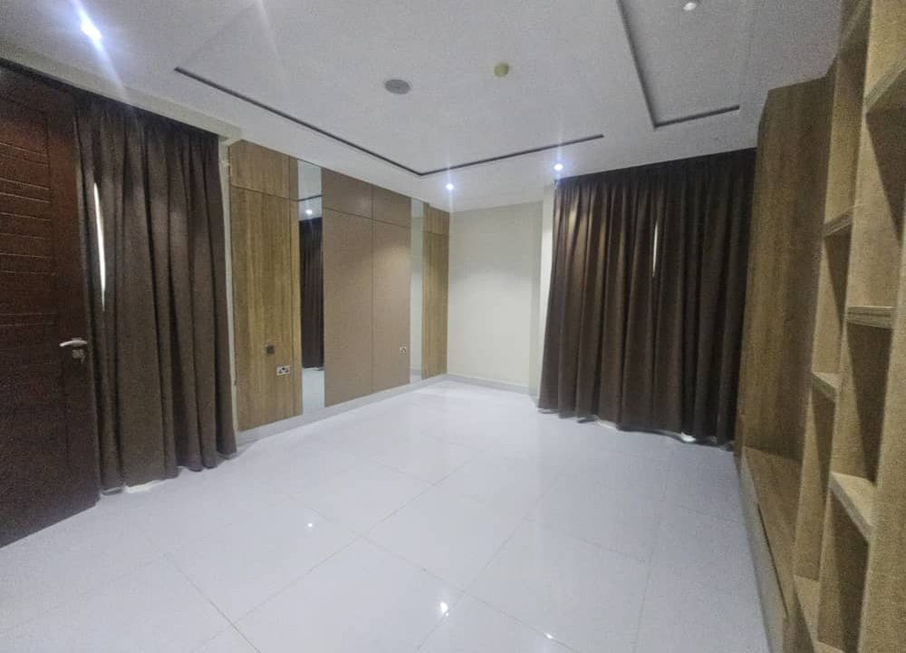 WhatsApp Image 2025-10-23 at 20.37.58 (1)